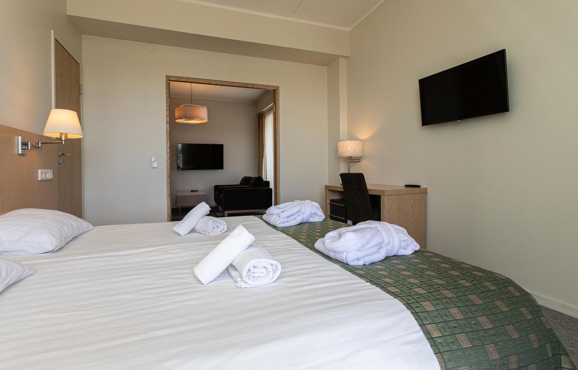Meri Seaside Hotel & Spa 库雷萨雷 外观 照片